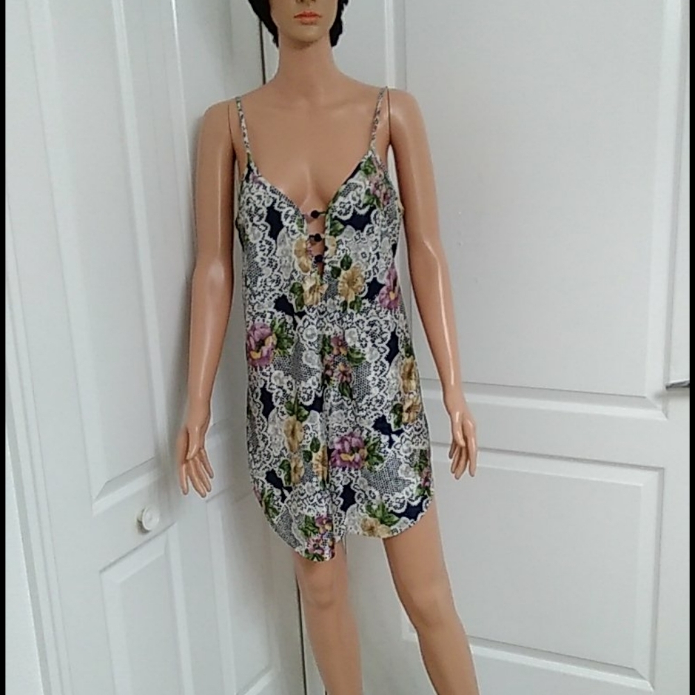 Ladies Sleepwear size M by Cinema